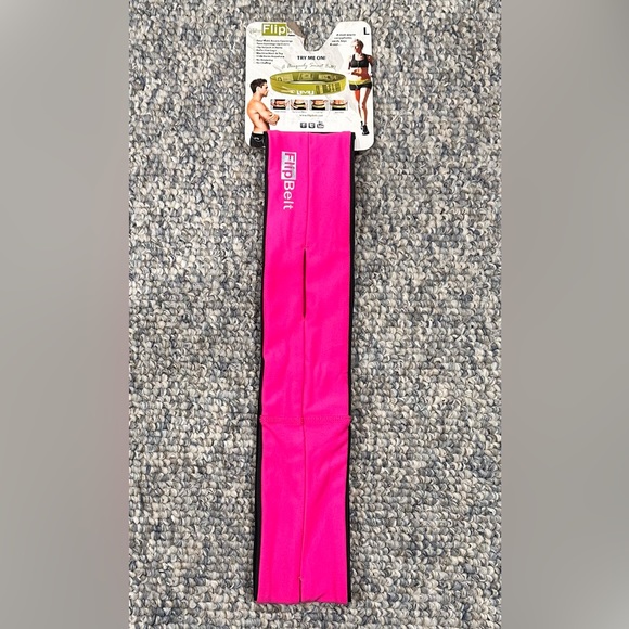 BNWT FlipBelt Size Large - exercise belt - Picture 2 of 5